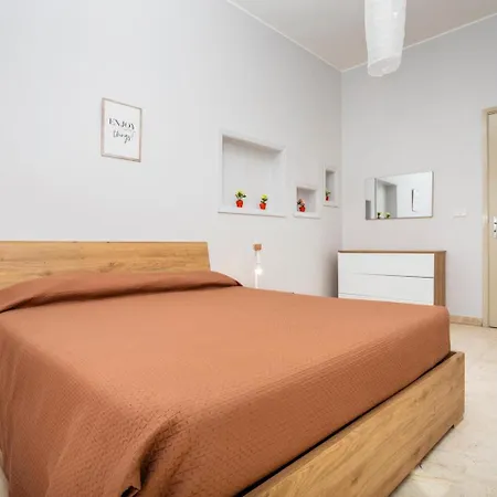 Nicola House * קטאניה