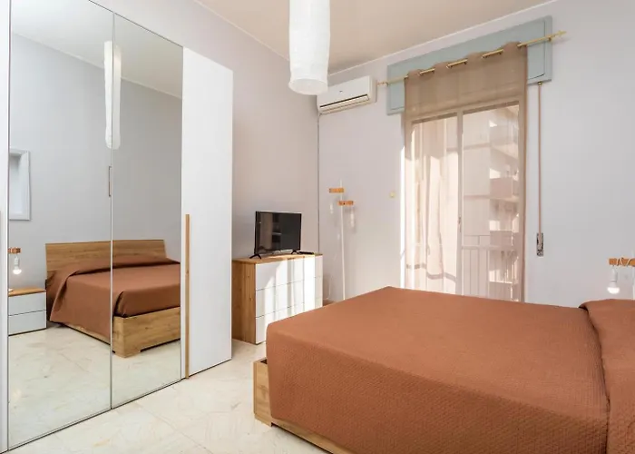 Nicola House קטאניה