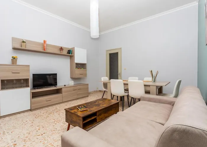 Nicola House דירה *